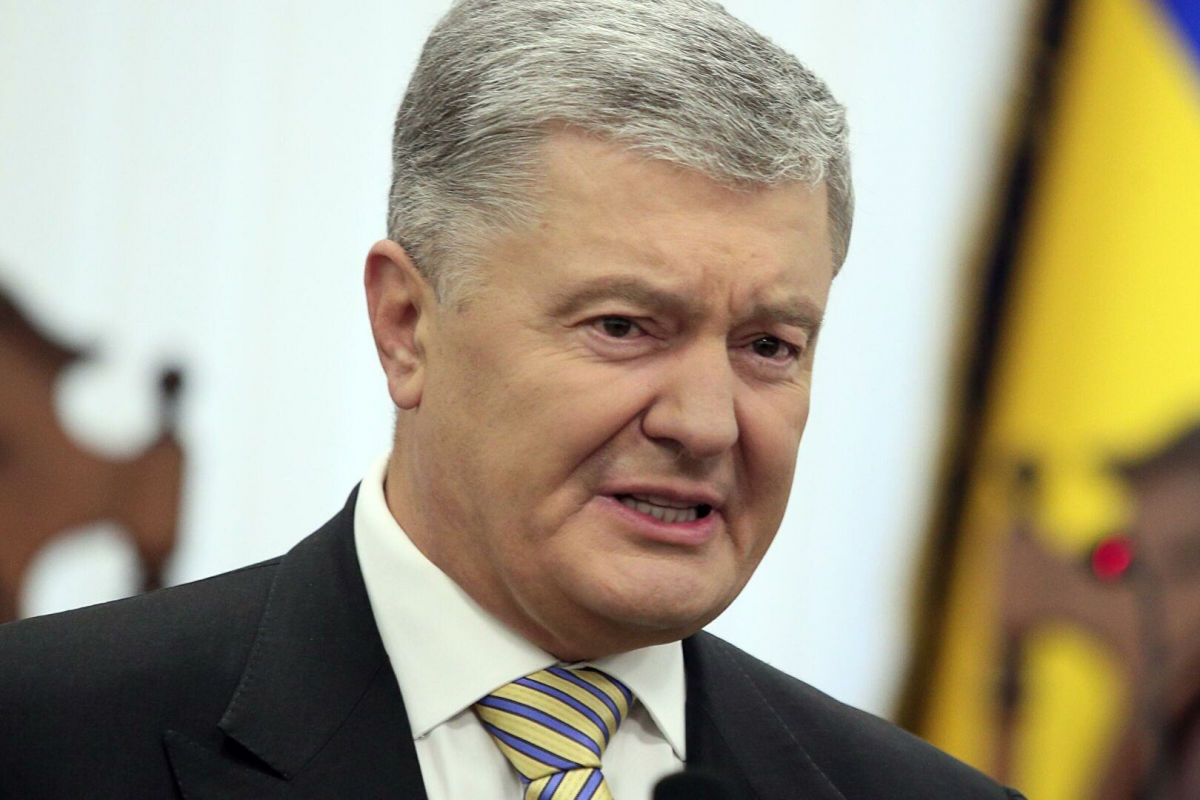 ​Порошенко заявил о "трэше" после решения суда Киева по апелляции