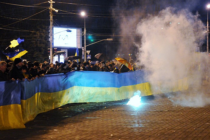Как живется патриотам Украины в оккупированном Донецке: "Да, возможно, мы не подрываем мосты, не выводим из строя технику противника и не убиваем. Но мы ждем возвращения Украины в Донецк!"