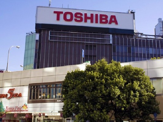 Руководство Toshiba уходит в отставку из-за скандала на $1,2 млрд