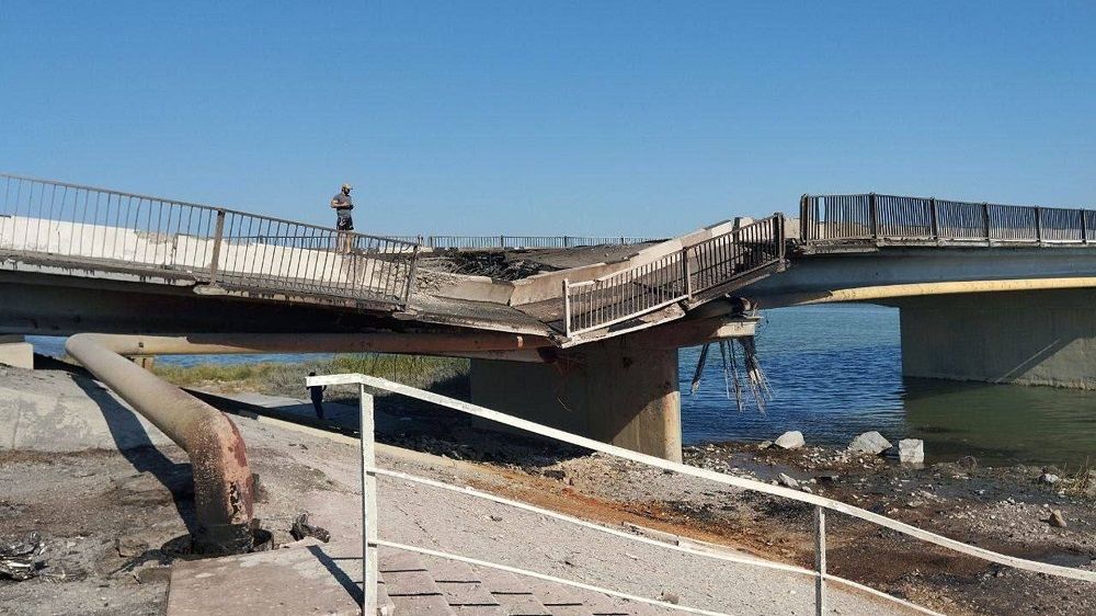 Ракетный удар ВСУ по мосту в Геническе: на новом фото видны крупные проблемы ВС РФ