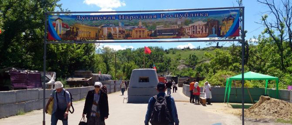 "Луганск добит Россией, в него больше никогда не хочется возвращаться", - блогер