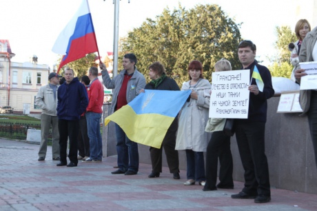 В России проводят митинги с требованием вывести войска из Украины