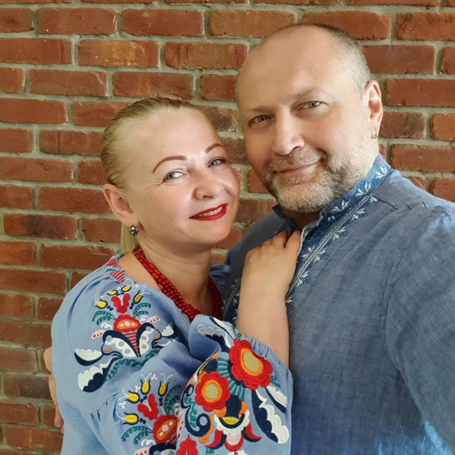 Береза с женой поздравили украинцев с Днем вышиванки: "Мы все разные, но мы ценим свое"