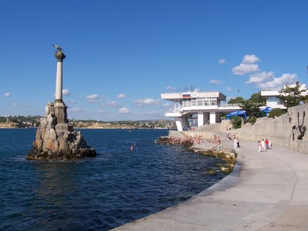 В Севастополе нельзя петь гимн на украинском языке