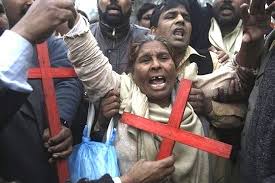 В Ливии экстремисты захватили 13 египетских христиан