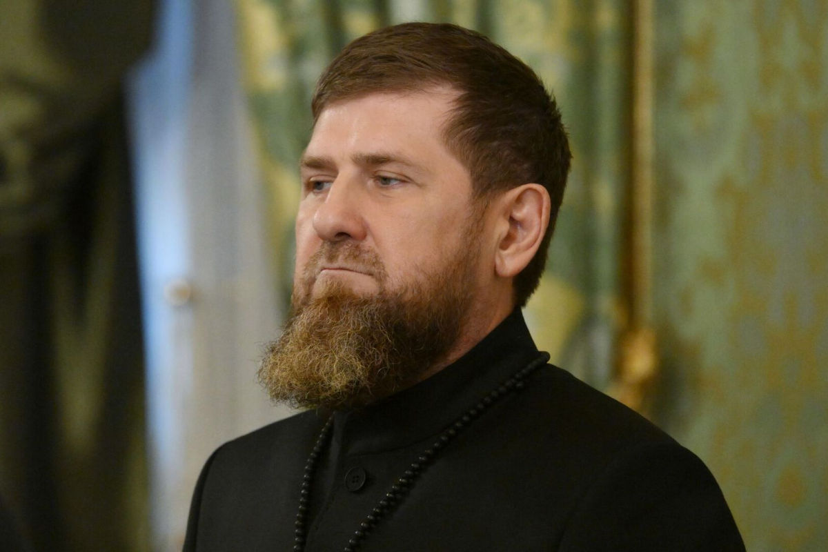 Преемник - подросток, регион - на пороховой бочке: NYT о том, что происходит в Чечне