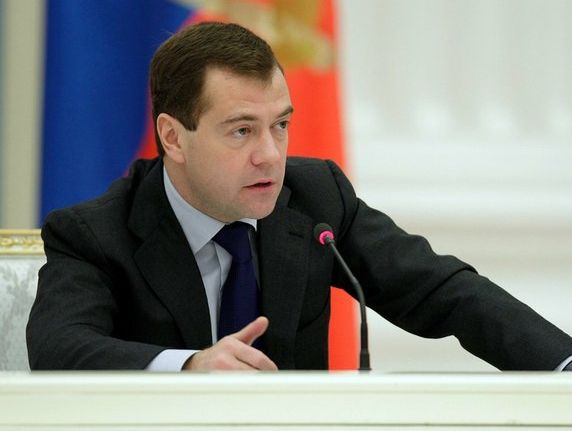 Медведев: Попытки "кошмарить" бизнес недопустимы