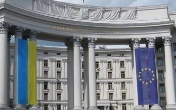 Официальные представители украинской стороны не приедут в Москву на 9 мая