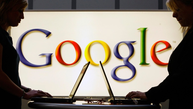 О чем украинцы "говорили" с Google в 2014 году? Люстрации, Янукович и "коктейль Молотова"