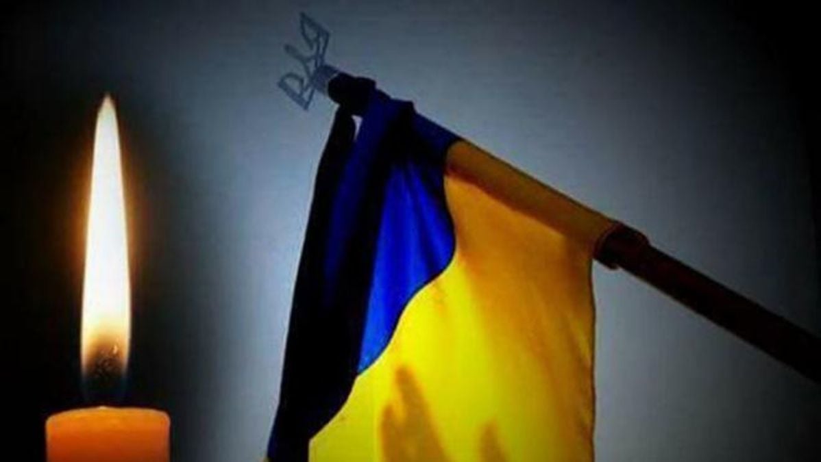 День траура по погибшим мирным жителям в Киеве и области из-за атаки РФ: спасатели разбирают завалы, число жертв растет