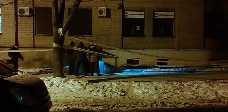 В интернете появилось видео с места взрыва в Харькове от 08.02.2015.