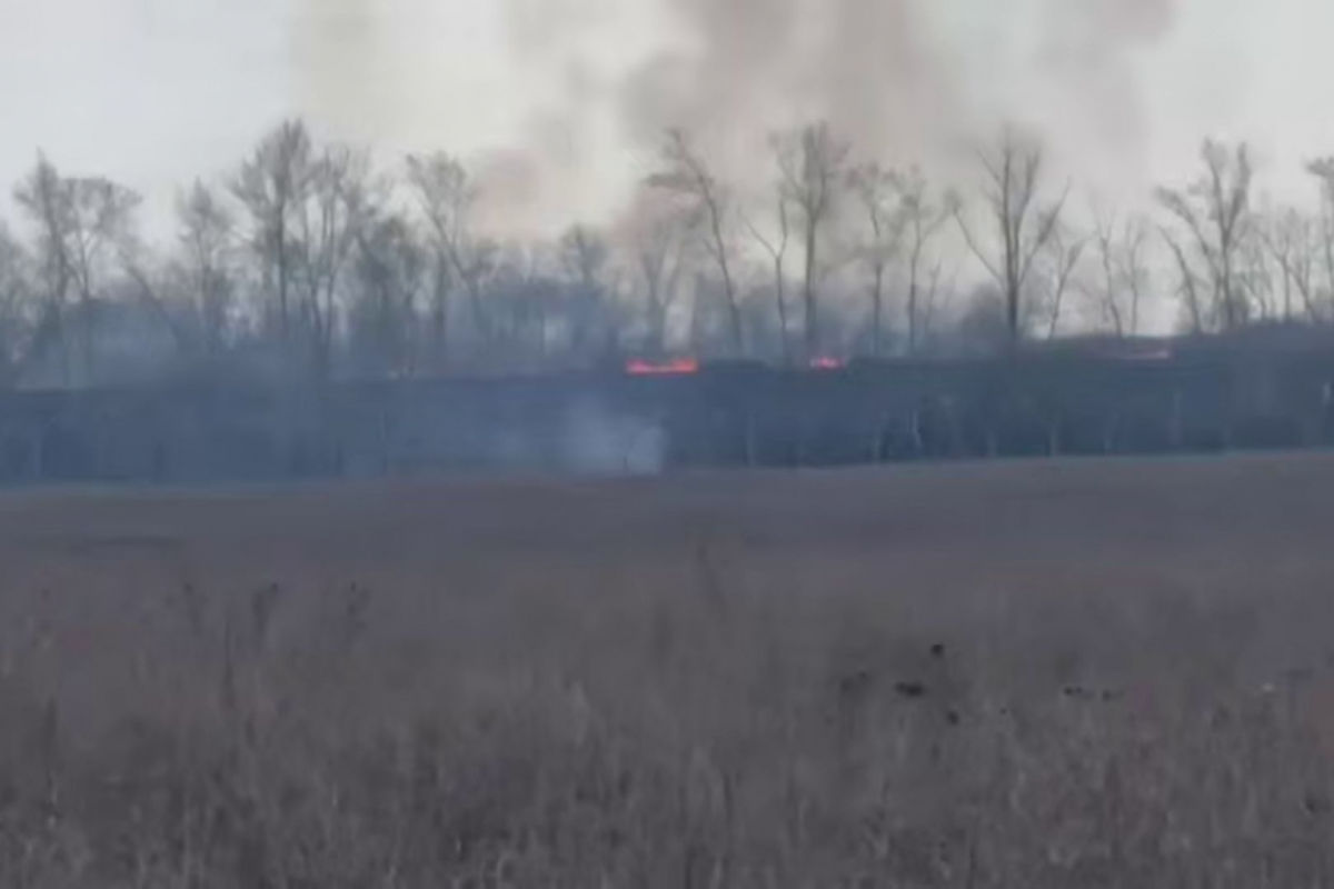 Колонна со срочниками ВС РФ попала под удар: 5 КамАЗов "в решето", более 60 оккупантов "200-е"