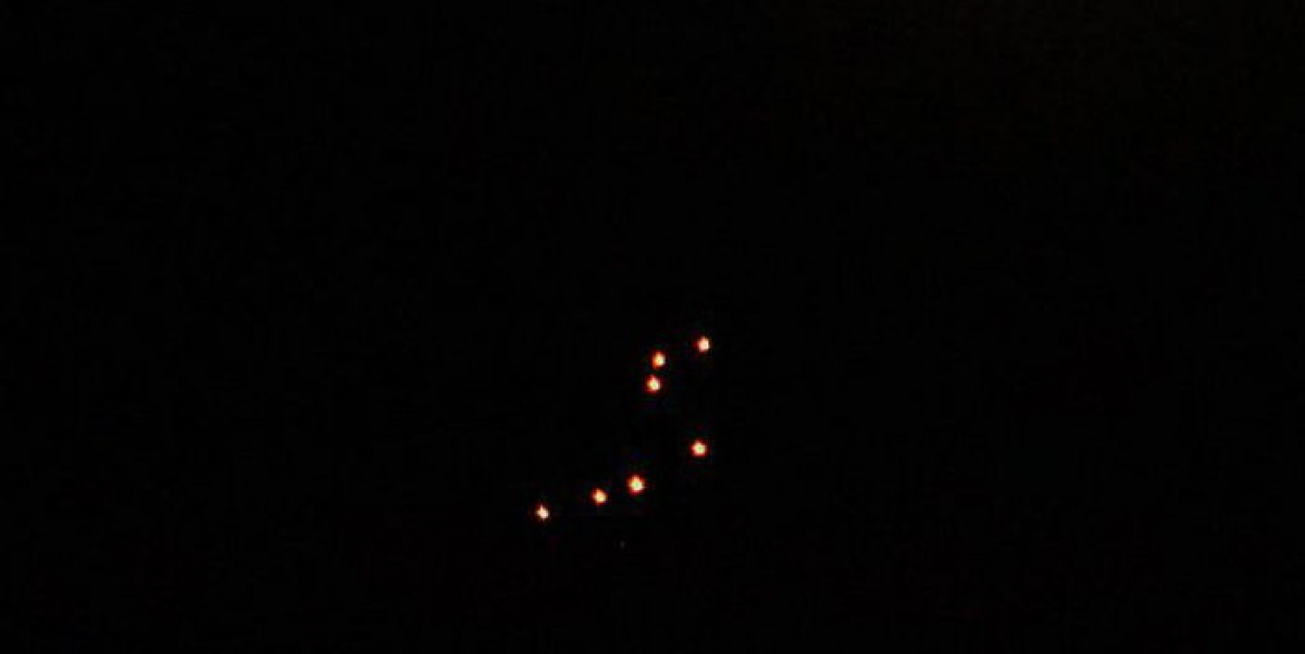 В небе над Одессой замечены НЛО: огоньки опускались прямо в море
