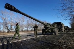 Боевики ДНР отвели от Еленовки шесть САУ