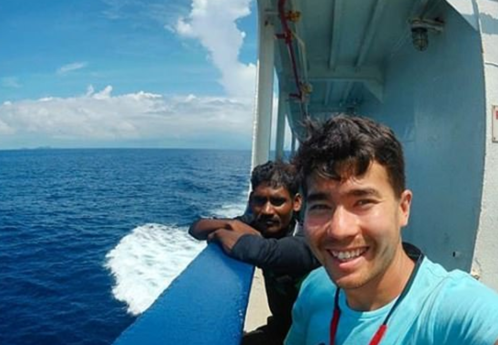 Дикари самого закрытого племени в мире убили на индийском острове 27-летнего туриста из США - фото