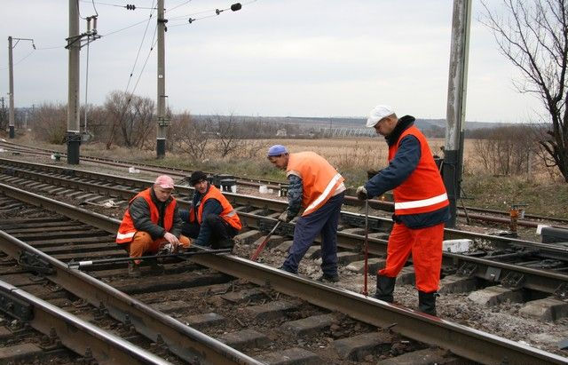 Боевики "ДНР" согласились ремонтировать железную дорогу