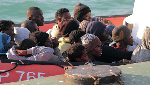 Смертельная переправа: в Средиземном море перевернулись лодки с мигрантами - более 400 погибших