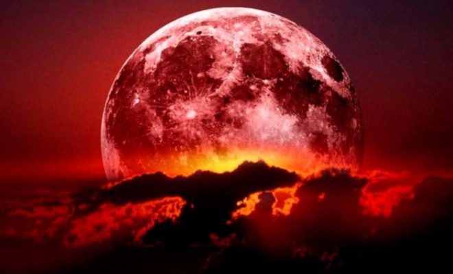 "Кровавая Луна" 2019 принесет Апокалипсис: главные суеверия и ритуалы предстоящего затмения