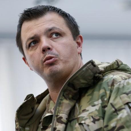 Семенченко: под Желобками всю ночь продолжались бои, замечены 400 российских военнослужащих