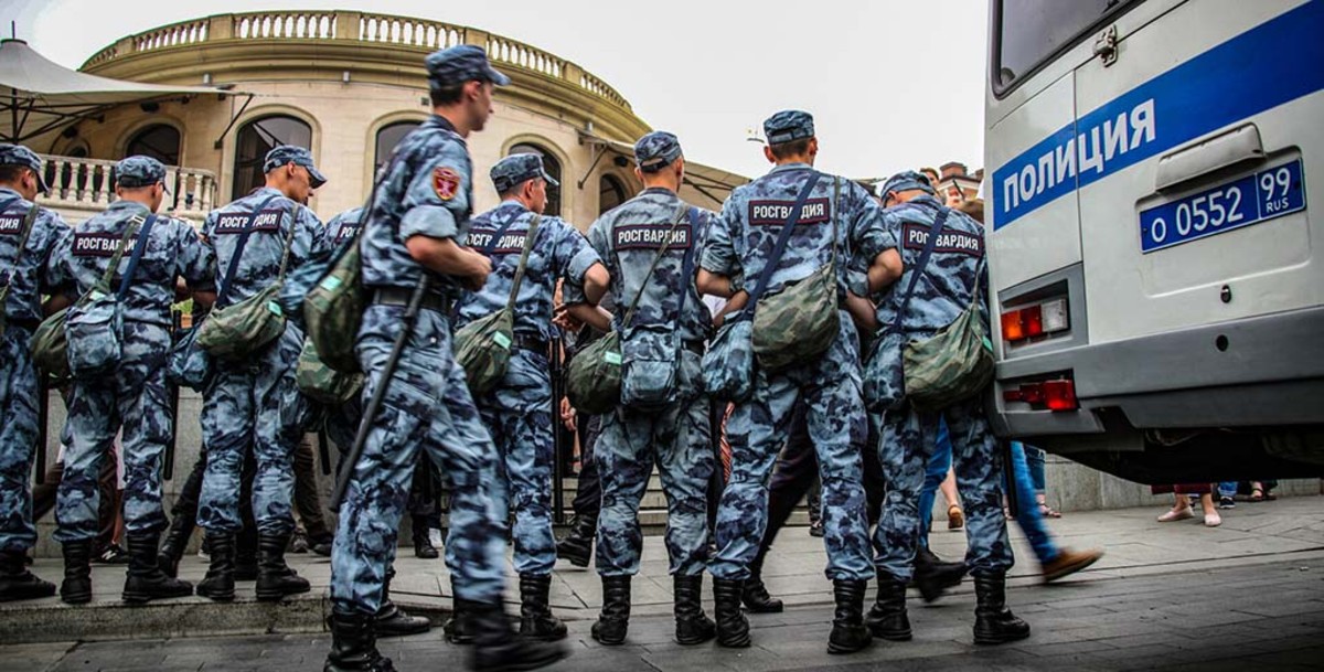  На границе России и Казахстана произошли столкновения: мигранты начали драку с Росгвардией