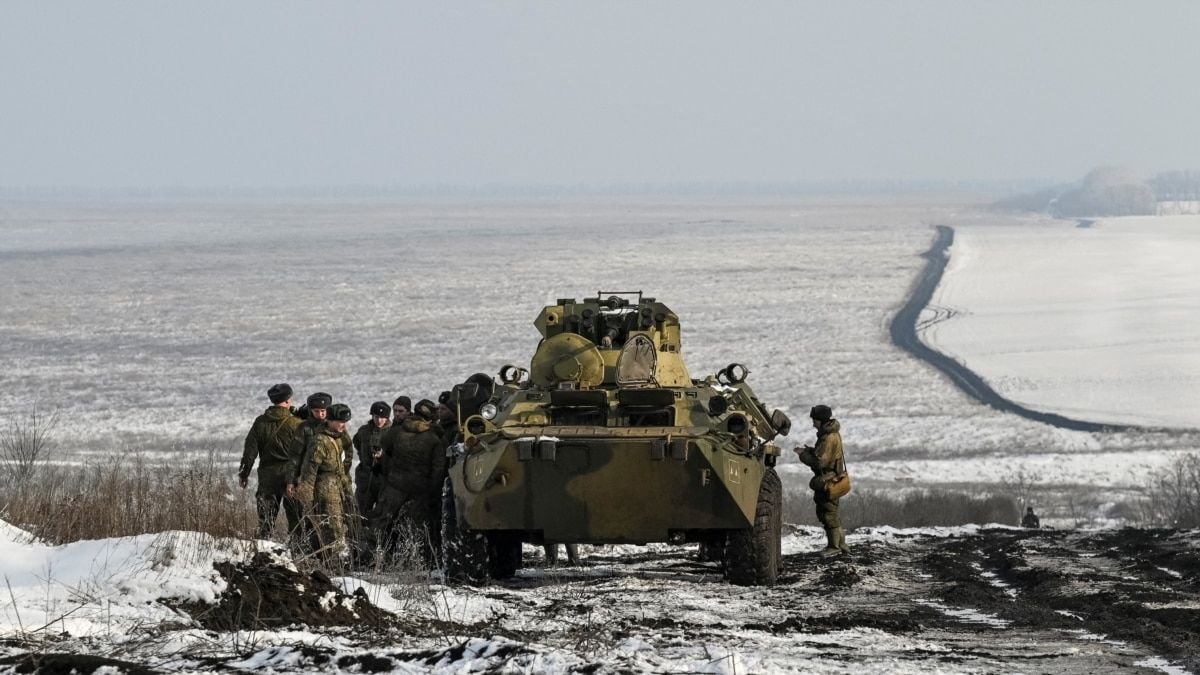 Кремль развенчал миф, что НАТО угрожает РФ: ради войны в Украине Путин "оголил" Север страны
