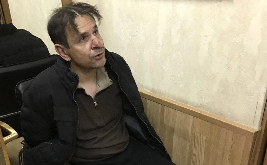Ударивший ножом в шею российскую журналистку преступник назвал причину кровавой расправы: СМИ опубликовали первое фото маньяка