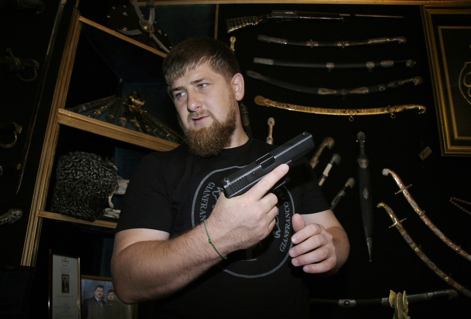 "Верующий человек никогда не посягнет на жизнь невинных людей", -  сказал Кадыров, отправивший тысячи боевиков на Донбасс убивать украинцев