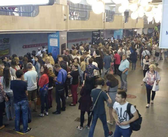 Суицид в киевском метро: стали известны леденящие душу подробности самоубийства 24-летнего парня