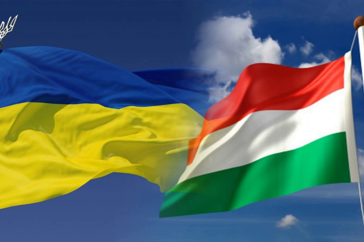 ​Венгрию обвинили в "тихой гибридной войне" против Украины: "Скупает земли на Закарпатье и танки"
