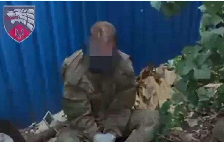 Украинским воинам попался очень интересный российский пленный: "Шестой раз сижу. Я устал. Думал, проскочу"