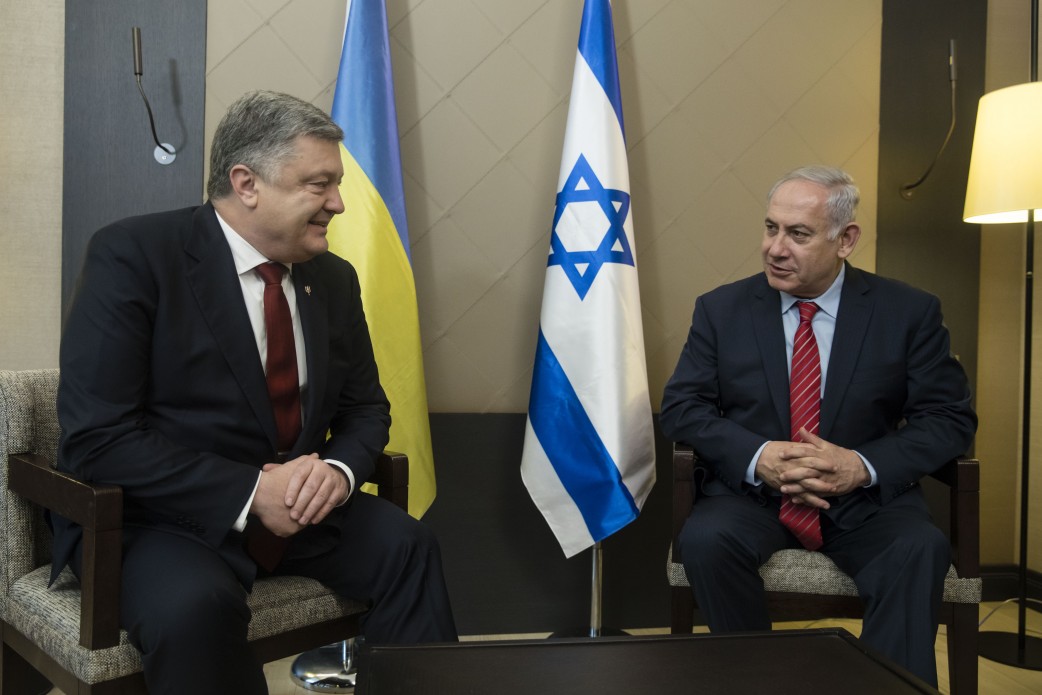 Порошенко получил поддержку в Давосе премьера Израиля Нетаньяху: что политик обсуждал с коллегами на WEF