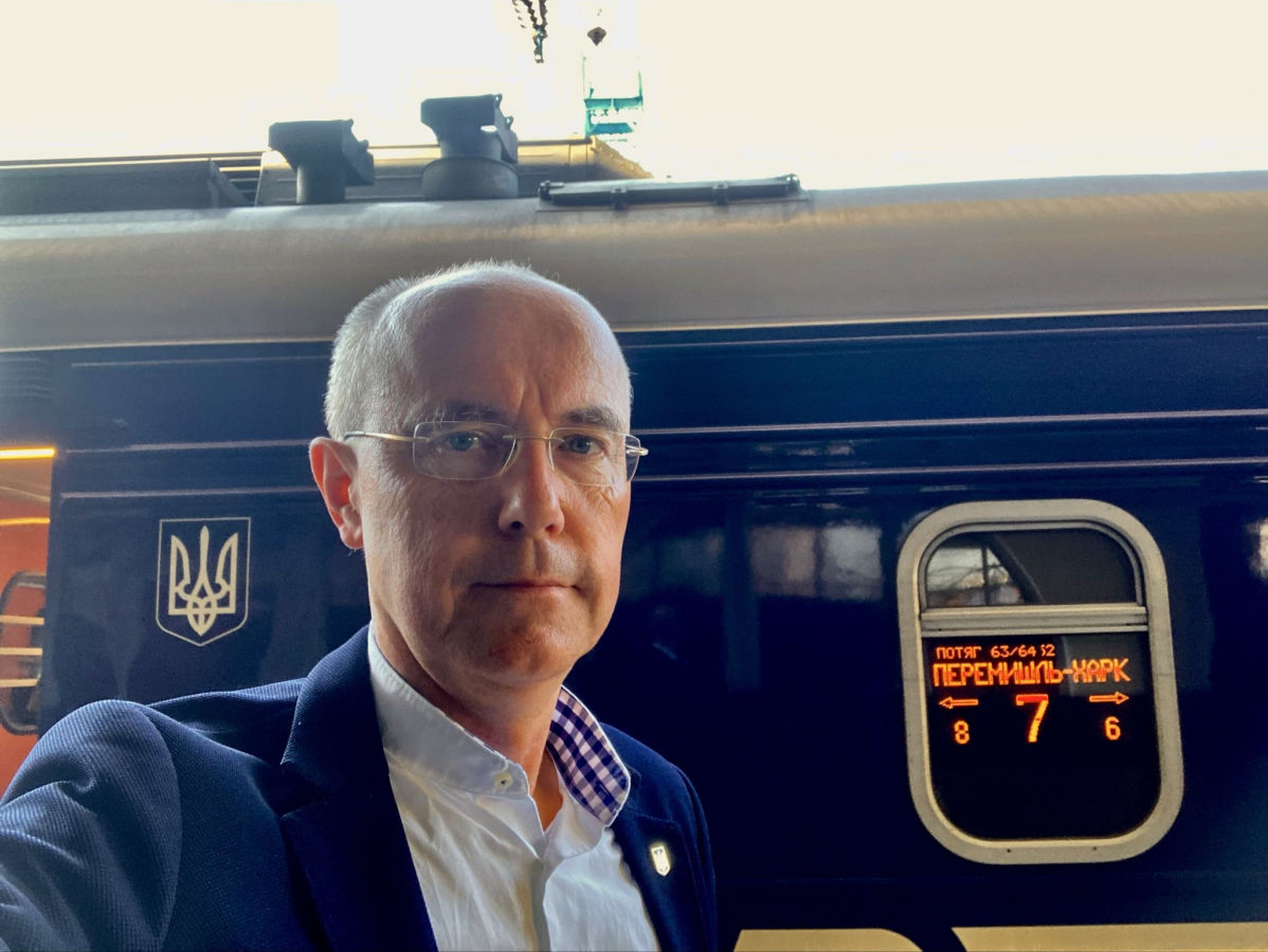 Европейский дипломат проснулся после ударов РФ по Киеву: "Бойкотируйте все российское"