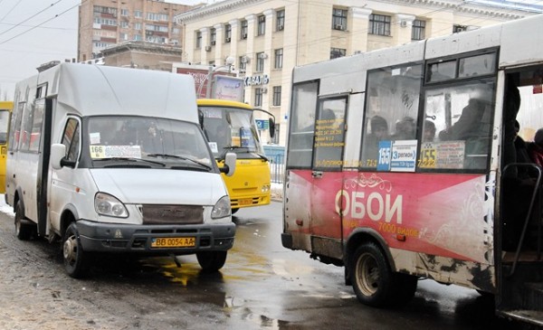 ​В общественом транспорте Луганска проезд подорожает до 3 гривен