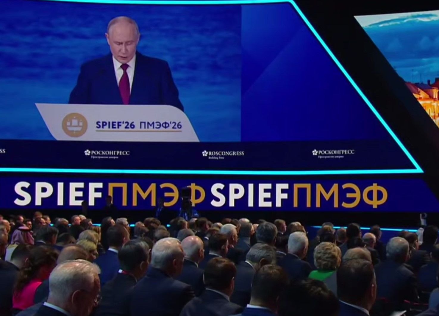 Путин неожиданно ушел от темы войны с Украиной во время выступления на ПМЭФ