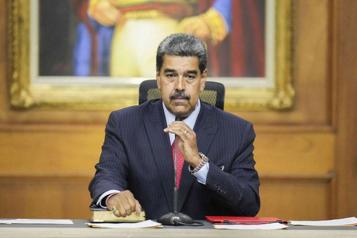 Хотел повторить путь Путина, а теперь спасает свою жизнь: США ставят точку в авантюре Мадуро