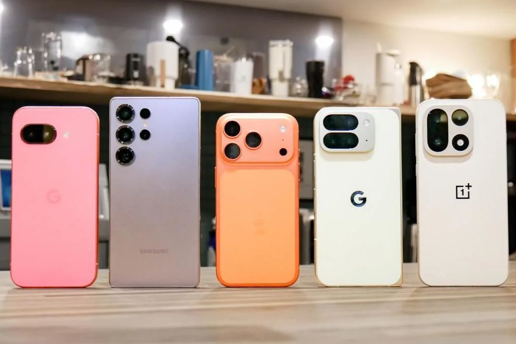 Как выбрать смартфон в 2026 году и не переплатить: эксперты рассказали, на что обратить внимание