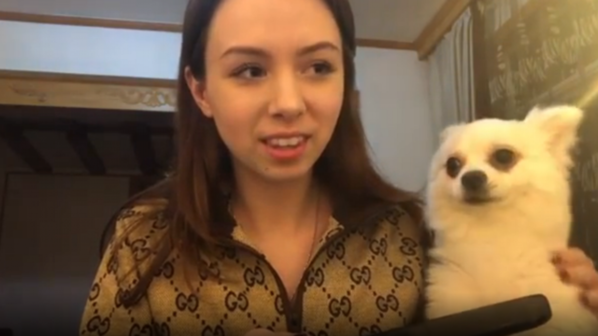 "Это фейк", - украинка с собакой Настя Зинченко об эвакуации из Китая