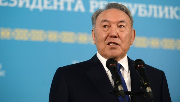 Нурсултан Назарбаев принес присягу народу Казахстана на государственном языке
