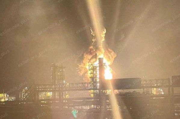 Взрывная ночь под Петербургом: люди Мадяра поразили второй по мощности НПЗ РФ на дальности 800 км