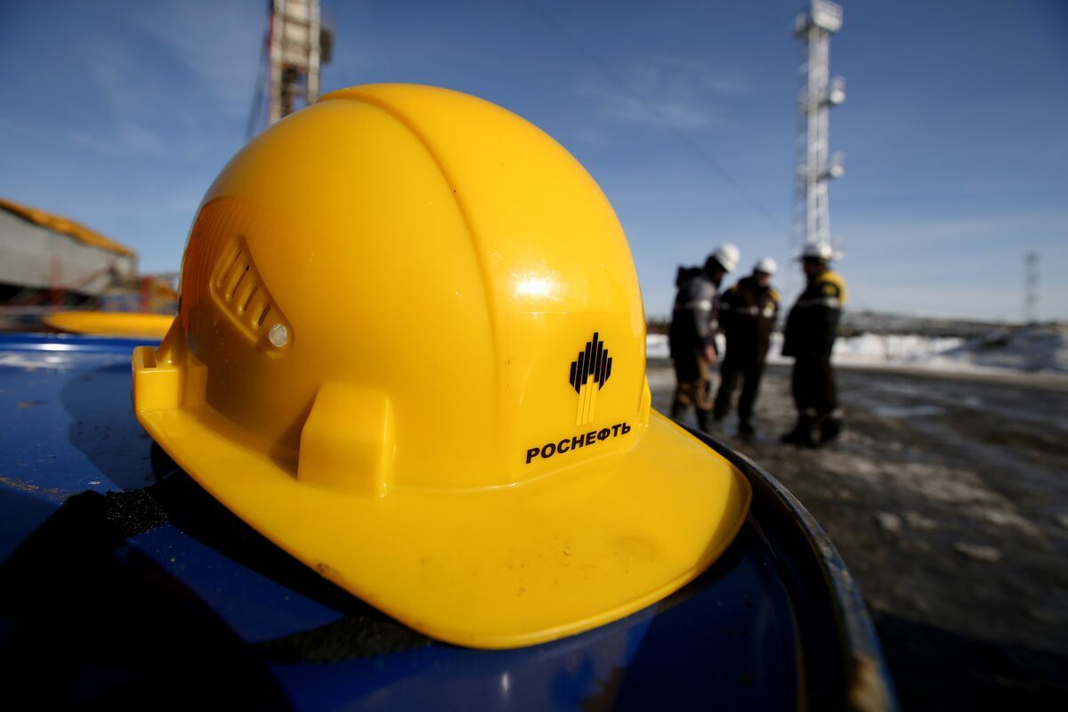 Столп нефтяной экономики РФ надломлен - показатели прибыли "Роснефти" стали ударом для Кремля