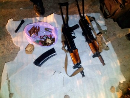 ​"Оружейная баронша" по-харьковски: полицейские задержали женщину, которая пыталась продать автоматы