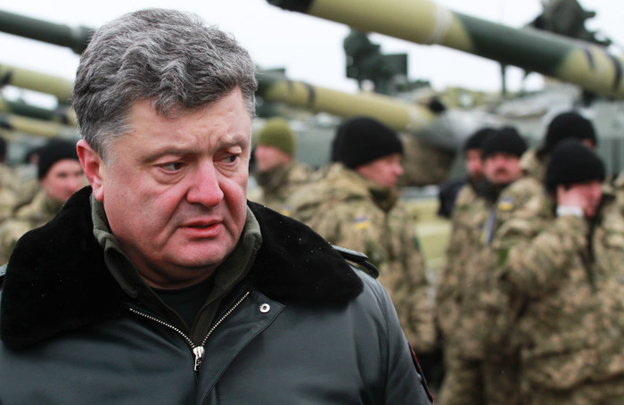 Порошенко: Украина борется за свободу и демократию всей Европы