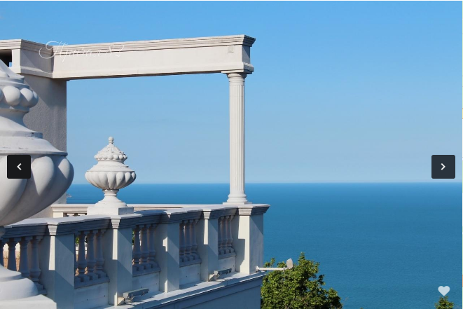 Колоннада, бассейн, шикарный вид на море и горы: появились фото крымской квартиры Зеленских изнутри – кадры