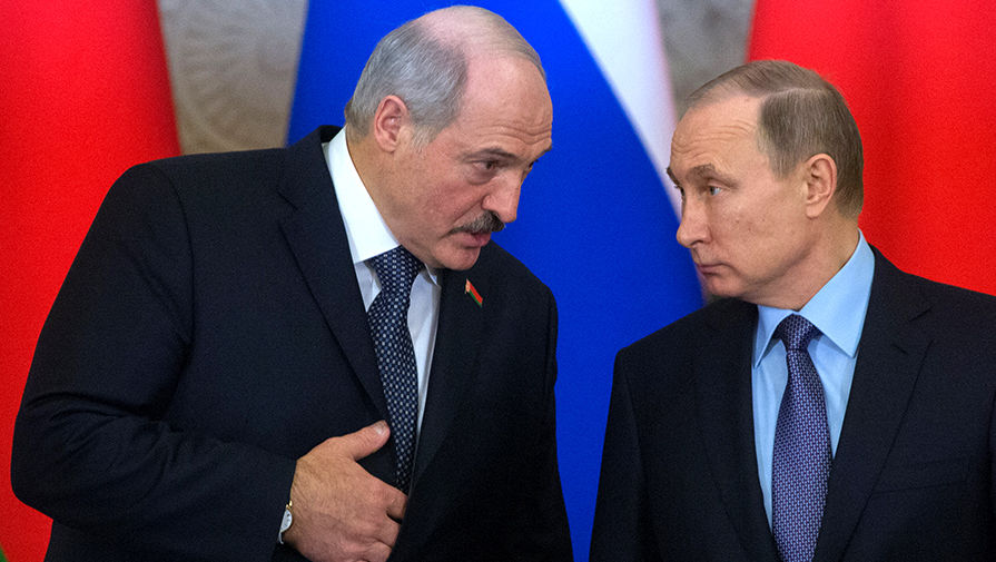 Присоединение Беларуси к России: оппозиционер рассказал, почему Путин не спешит создавать "союзное государство"
