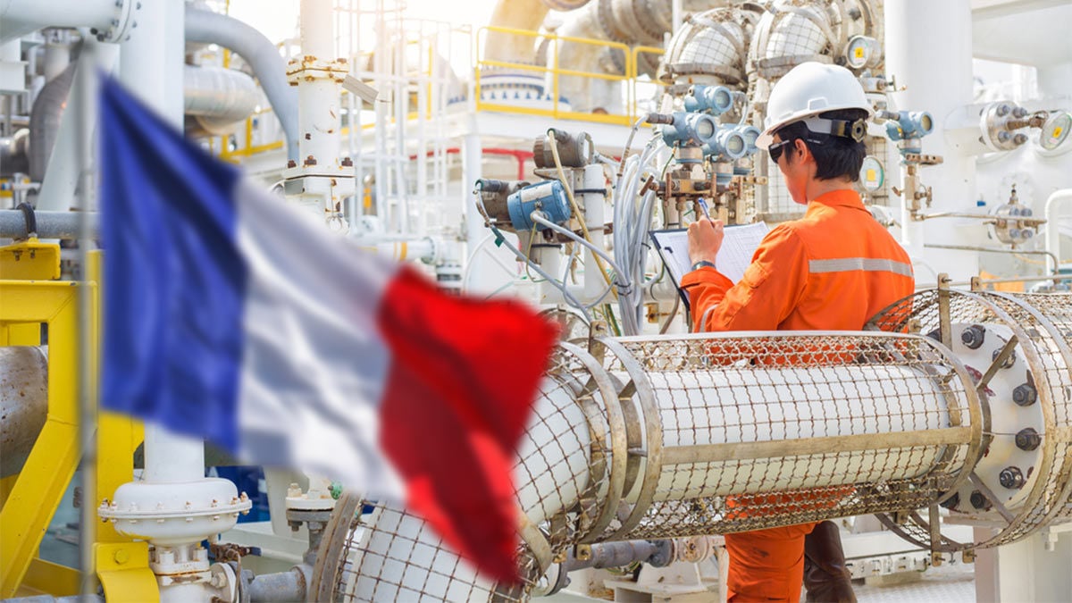 Франция приводит себя в "боевой порядок" перед полным отказом от газа РФ