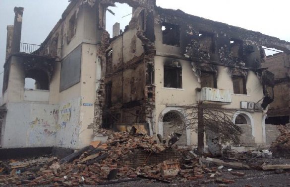 Колонна, направлявшаяся в Углегорск для эвакуации мирных жителей, попала под обстрел, - администрация