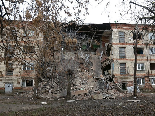 В России снова обрушился жилой дом: СМИ опубликовали жуткое видео и первые подробности - кадры