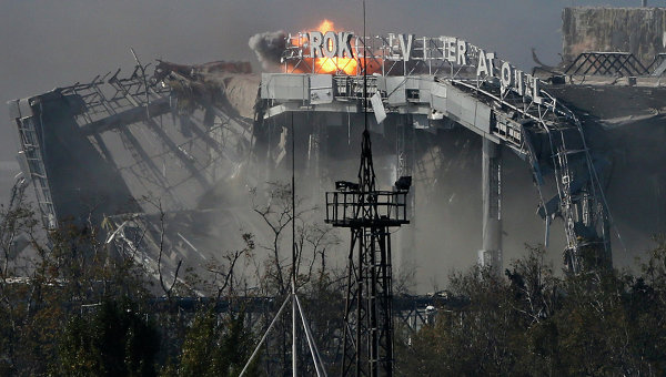АТЦ: украинским бойцам в аэропорт Донецка дана огневая поддержка