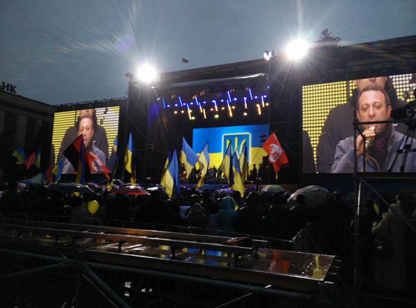 Корбан в Днепропетровске: мы остаемся с вами и будем строить новую Украину