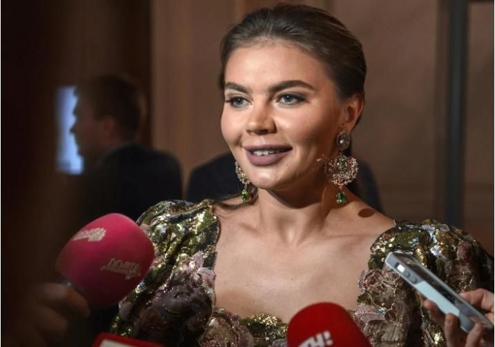 СМИ выяснили новую деталь неожиданного появления Кабаевой на росТВ